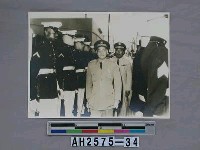 藏品(故總統蔣公生活照片：乘美鑑聖保羅號出海,巡視中美藍星聯合作戰演習)的圖片